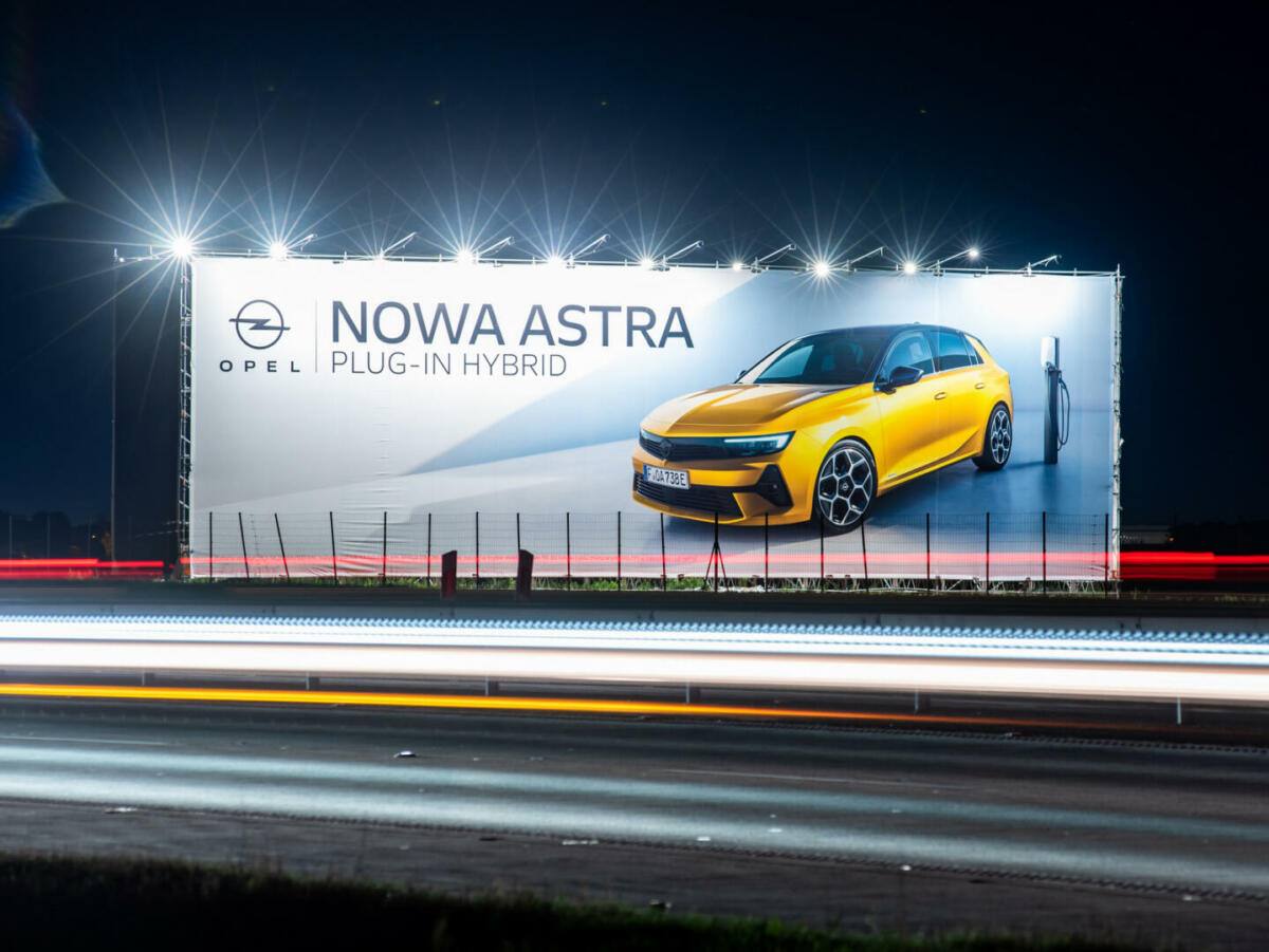 Astra 6 Opel Astra Plug in Hybrid   Wielki Format